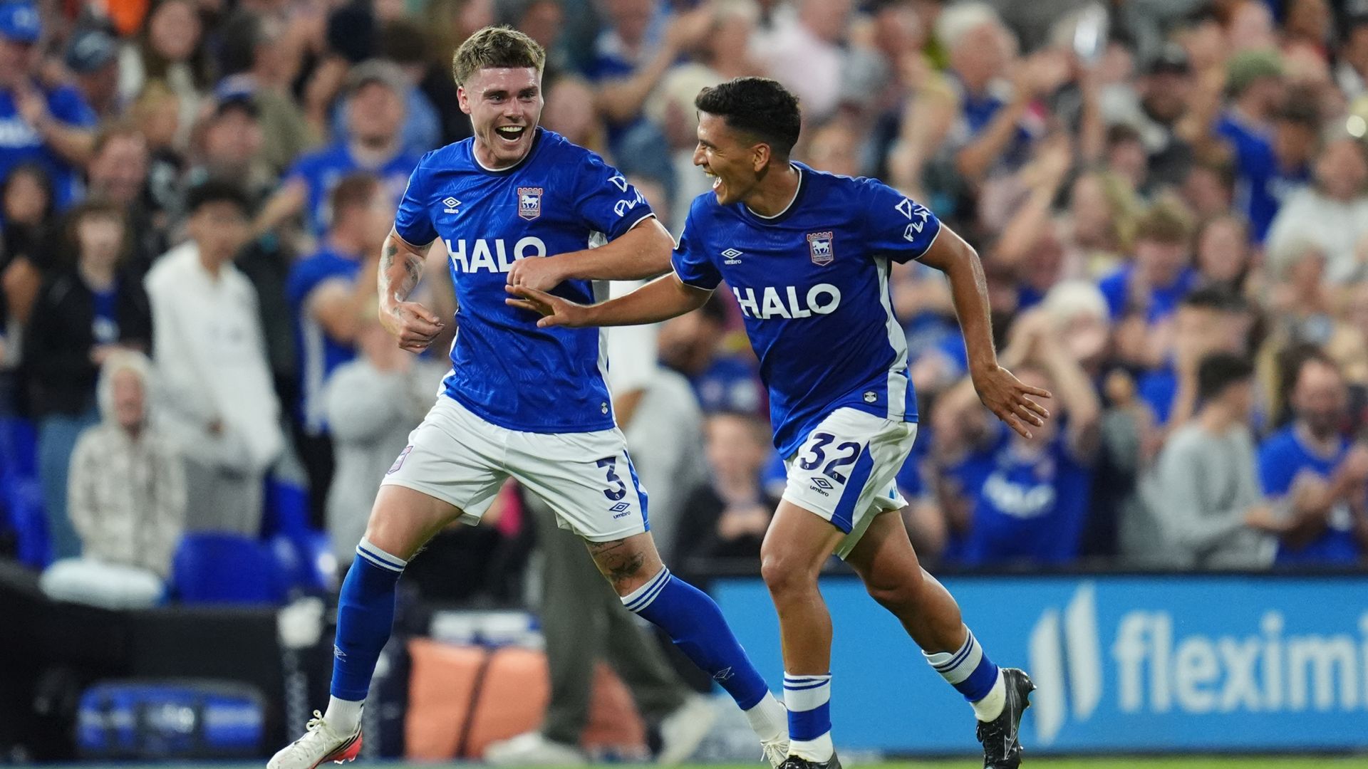 Nunez's halfway stunner helps Ipswich past Leicester