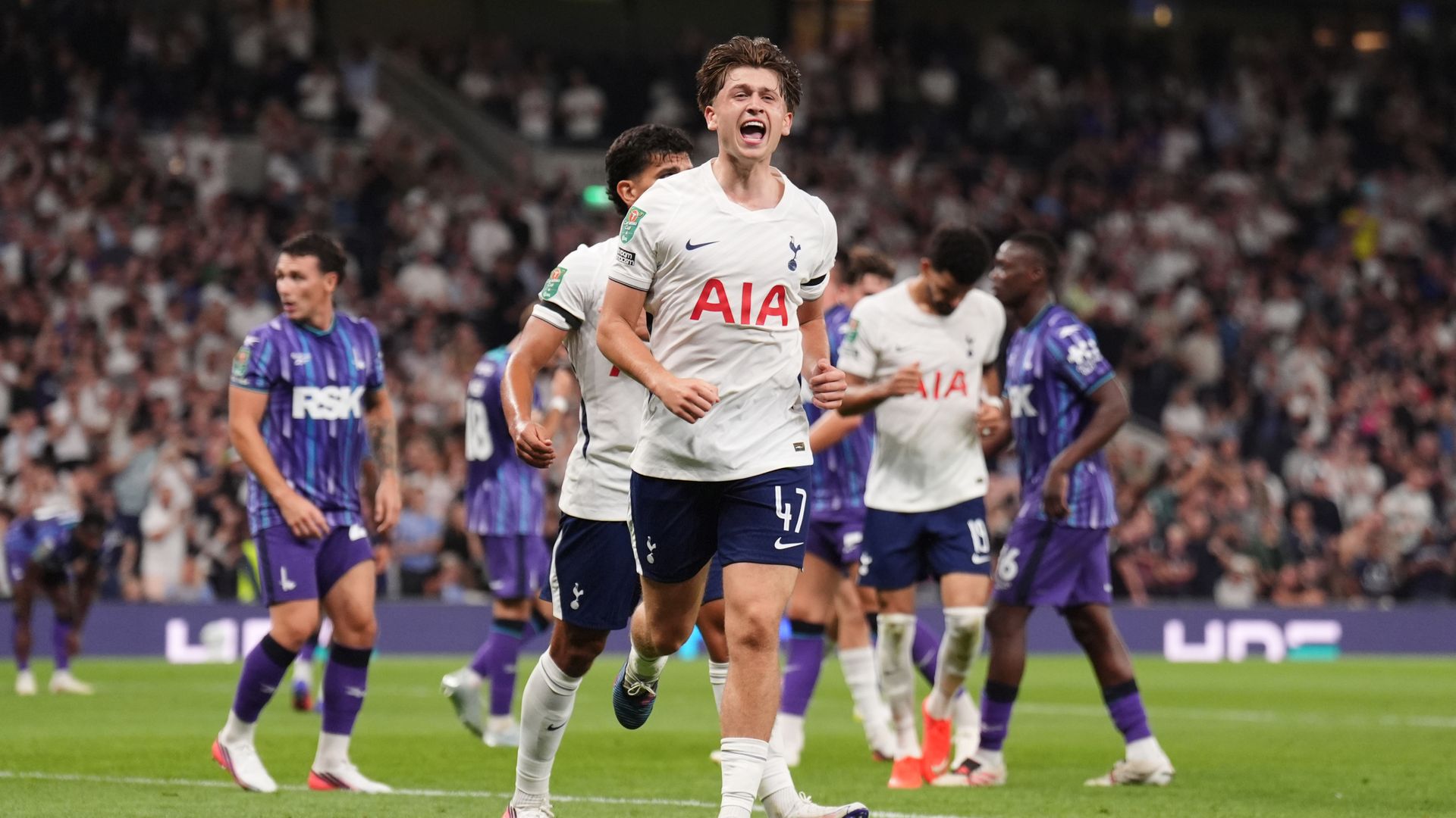Quickfire double sees Spurs ahead vs Charlton LIVE!