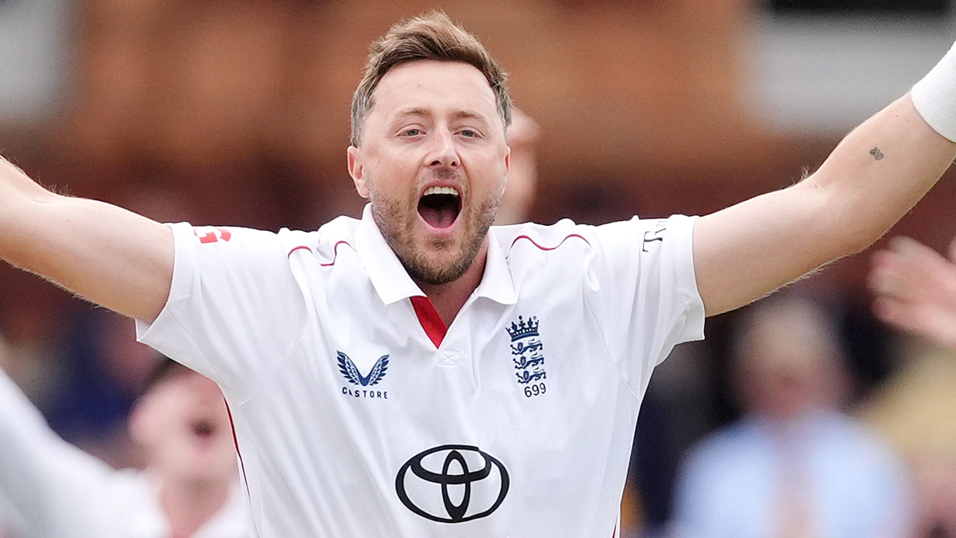 England reviews rewarded as Pakistan plummet to 91-5 at Lord's LIVE!