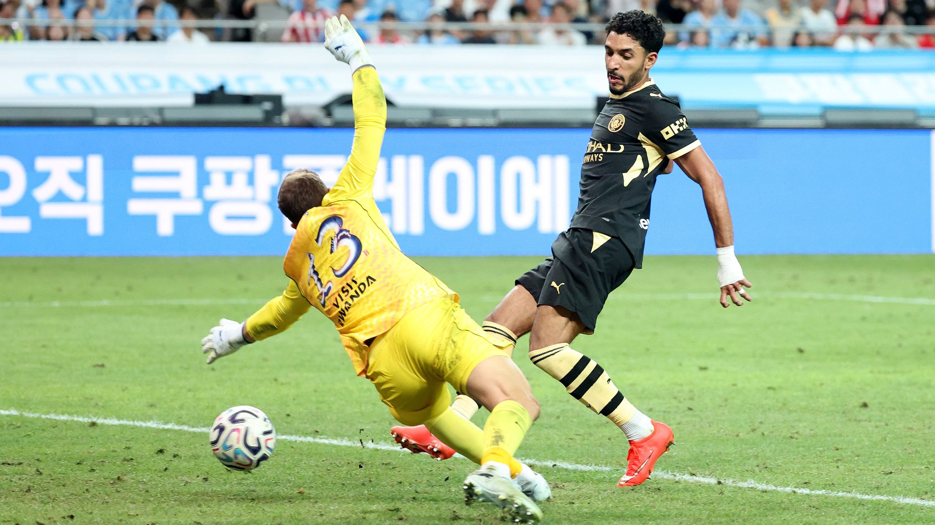 Semenyo stars as Man City come from behind to beat Atletico LIVE!