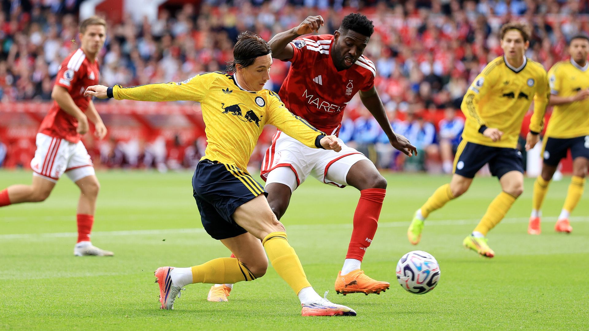 Aina avoids red card in Forest vs Leeds LIVE!