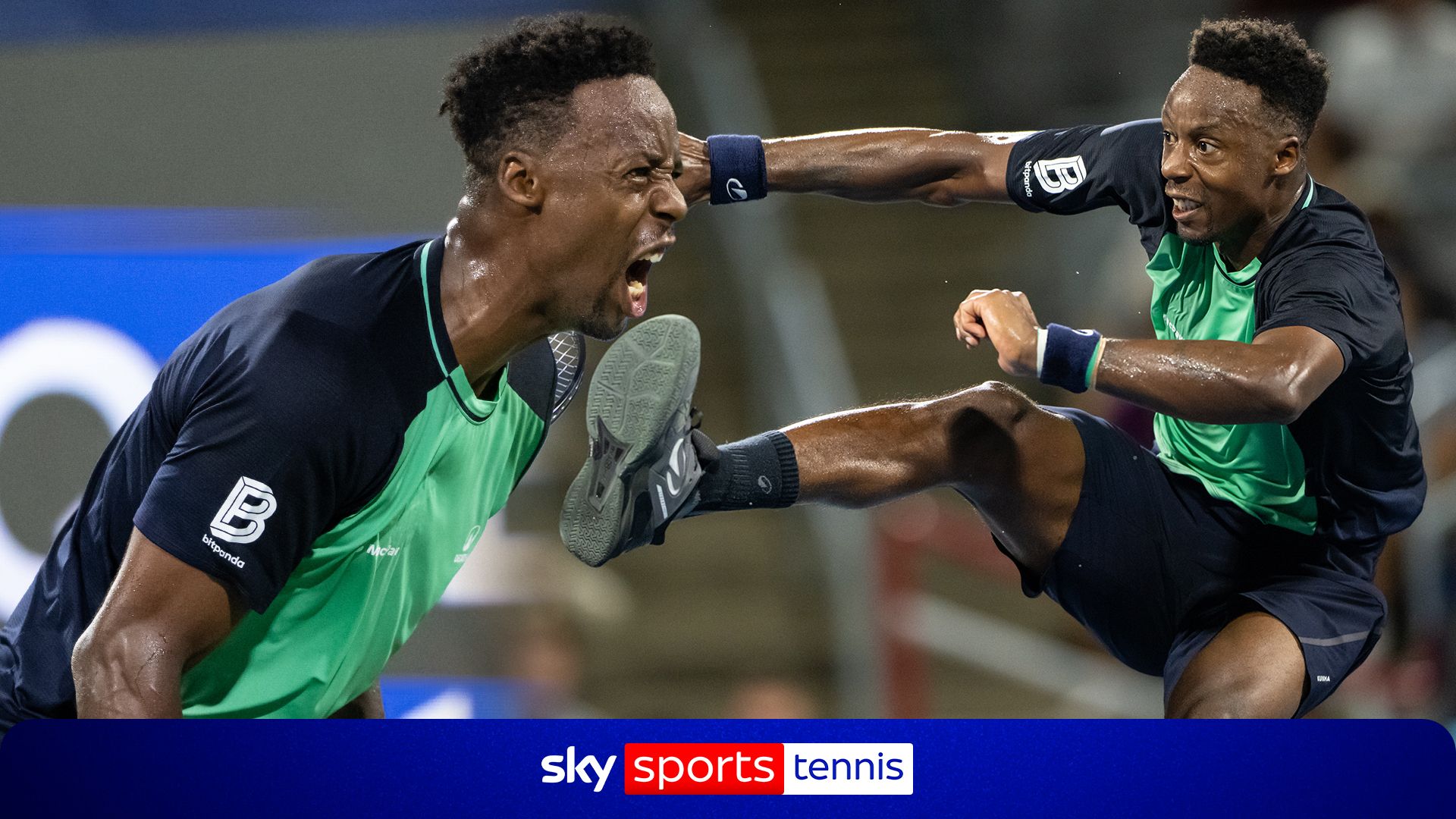 How on earth has he got that?! Monfils wins incredible point at US Open!