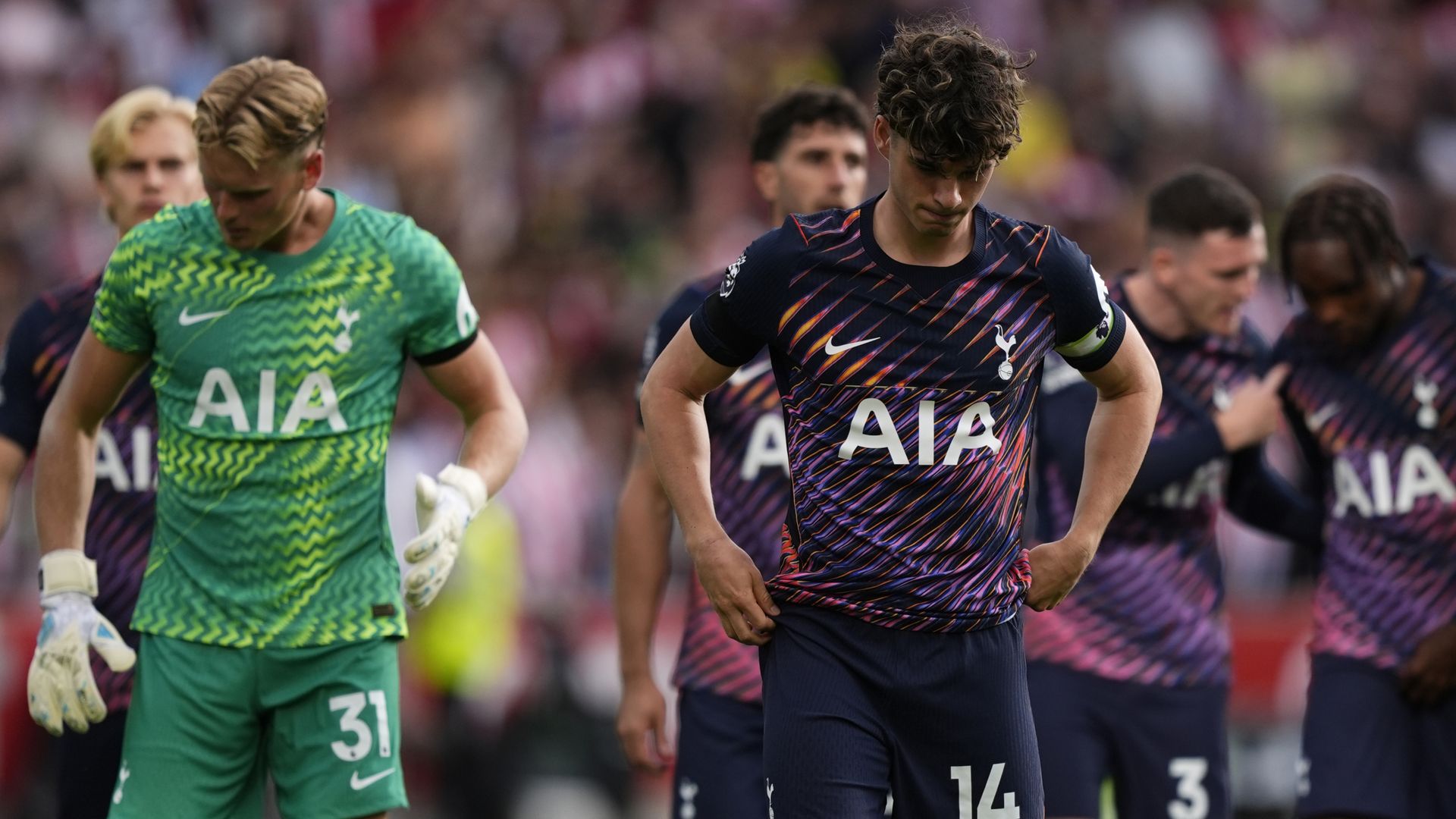 De Zerbi admits 'we're not a team yet' as Redknapp labels Spurs 'strangers'