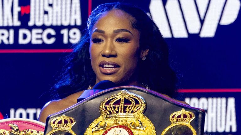 Alycia Baumgardner will challenge IBF lightweight champion Elif Nur Turhan on November 8 