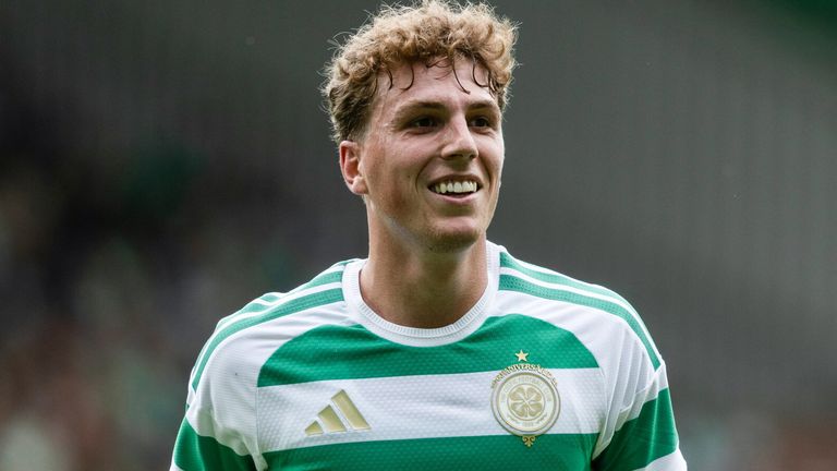 Arne Engels playing for Celtic 