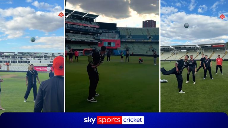 Bellingham tests cricket skills🏏