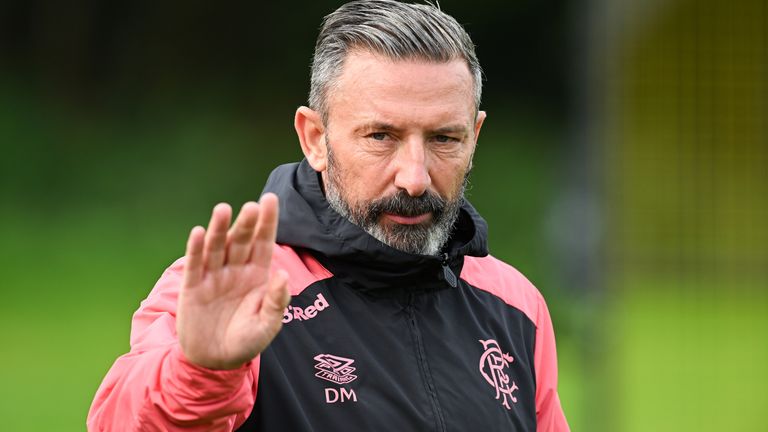 GLASGOW, SCOTLAND - AUGUST 26: Manager Derek McInnes during a Rangers MD-1 training session at The Rangers Training Centre, on August 26, 2026, in Glasgow, Scotland.  (Photo by Rob Casey / SNS Group)