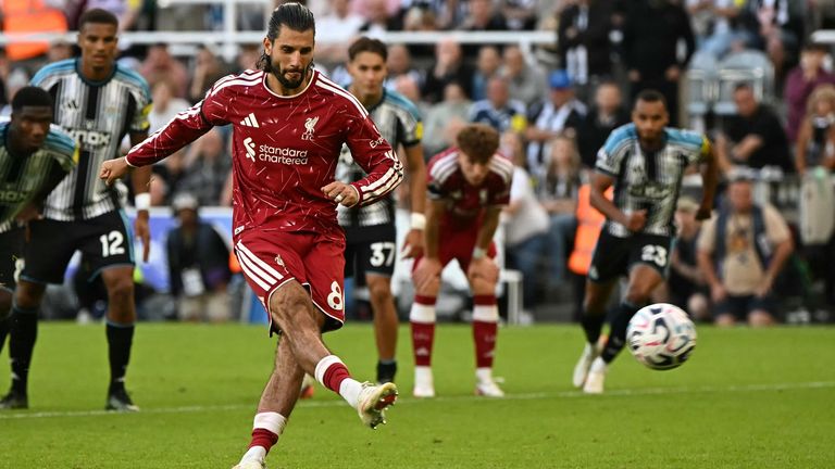 Dominik Szoboszlai scores a late penalty to secure Liverpool a 2-2 draw at Newcastle
