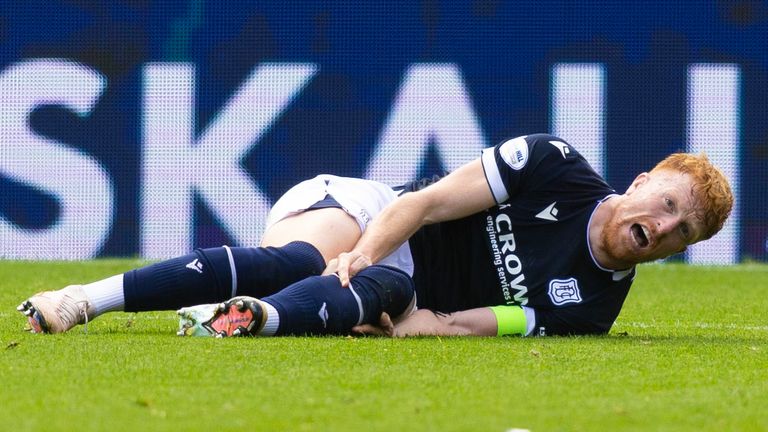 Dundee lost captain Simon Murray to a knee injury