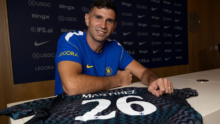 Chelsea unveil new signing Emiliano Martinez                    