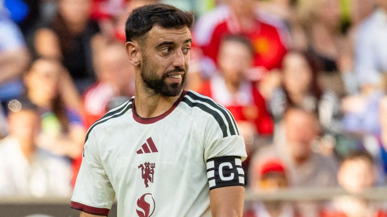 Bruno Fernandes missed a penalty in Man Utd's friendly with AC Milan