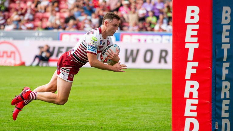 Field's try put an exclamation point on an emphatic victory