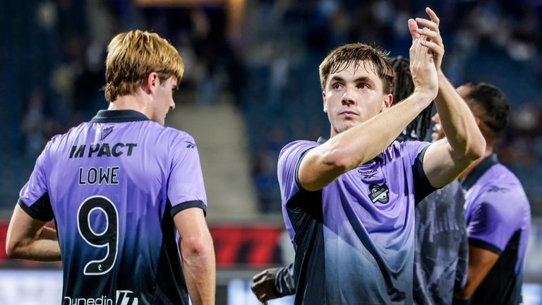 Hibs secured a goalless draw away to Gent