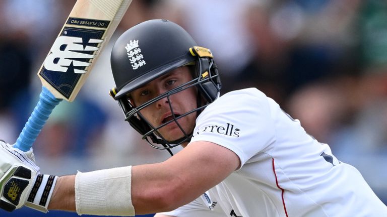 Jamie Smith was back to his best with the bat on day one of England's second Test versus Pakistan