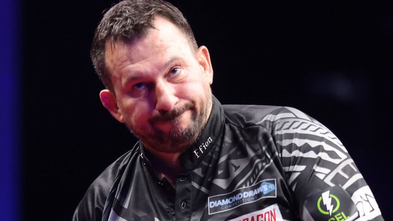 Jonny Clayton at the New Zealand Darts Masters  (Pic: Stephen Parker/Photosport)