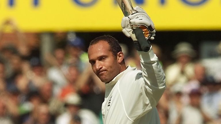 England had been struggling with his form and was nearly dropped by captain Nasser Hussain for the Leeds Test