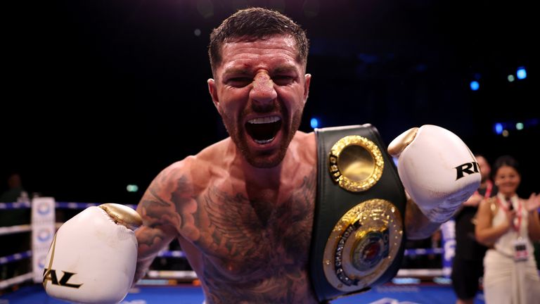 Chamberlain celebrates a thrilling victory