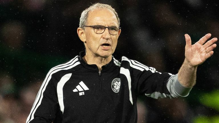 GLASGOW, SCOTLAND - AUGUST 19: Celtic Manager Martin O...Neill during a UEFA Champions League Play-Off Round first-leg match between Celtic and LASK, at Celtic Park, on August 19, 2026, in Glasgow, Scotland.  (Photo by Ross MacDonald / SNS Group)