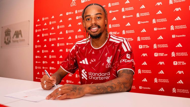 Bradley Barcola signs for Liverpool 