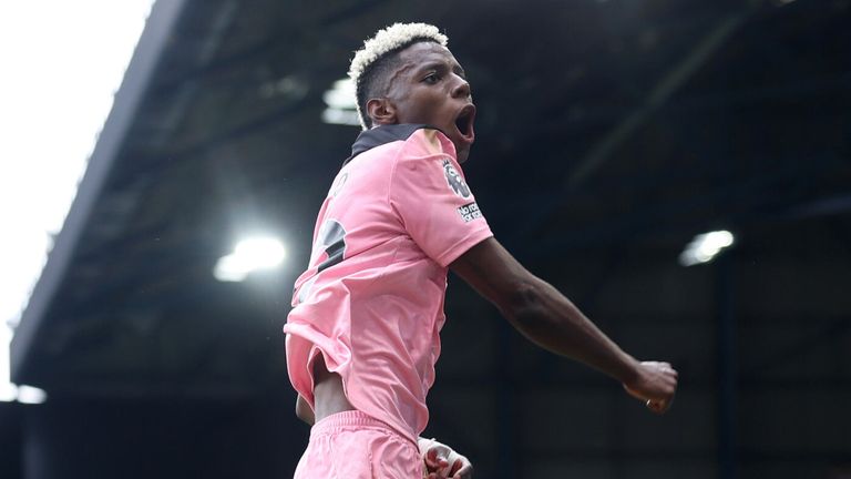 Nilson Angulo celebrates after equalising for Sunderland at Ipswich