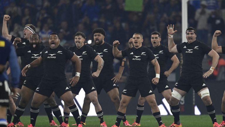 New Zealand started with an unconvincing win on their tour of South Africa 
