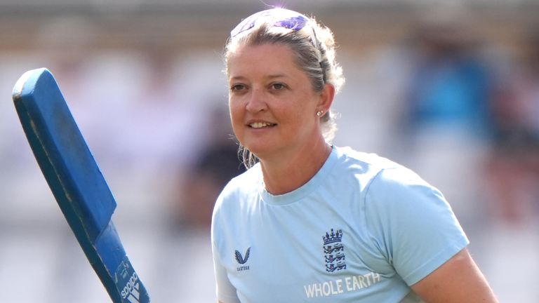 Sarah Taylor: 'A few years ago the wicketkeeper standing up was a punch to a bowler's ego. Now it is seen as a real positive'