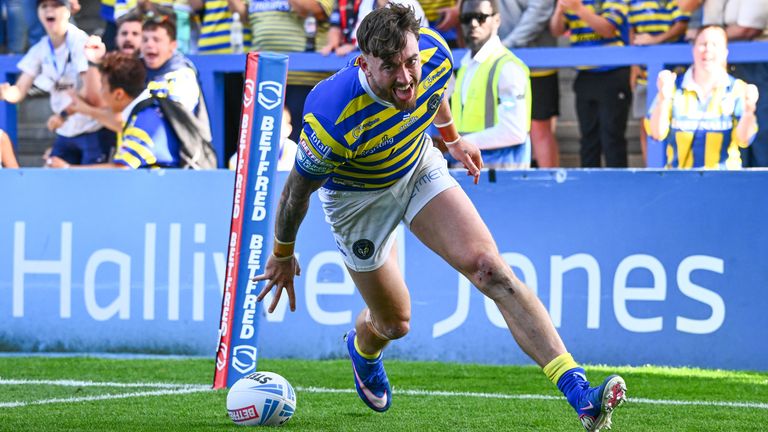 Matty Ashton scores for Warrington