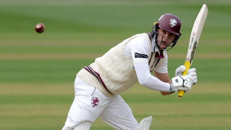 Tom Lammonby finished 39 not out as Somerset ramped up the pressure on County Championship Division One leaders Nottinghamshire