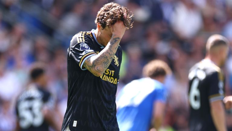  Victor Lindelof reacts after Aston Villa fall 4-0 behind to Brighton 