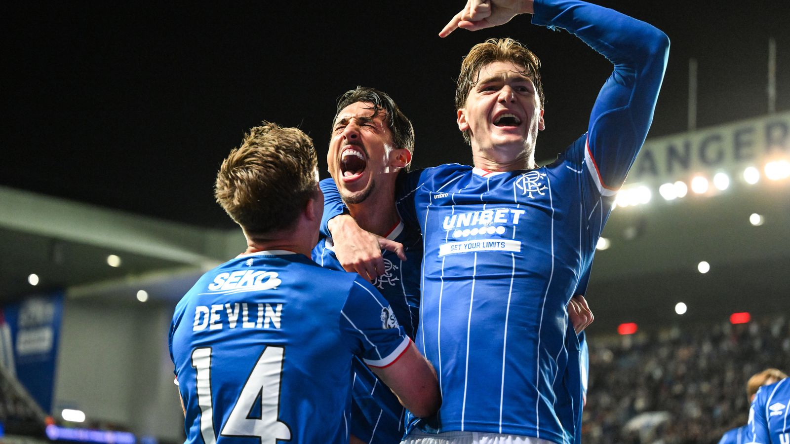 Rangers snatch late win over St Mirren as sub Miovski extends winning run Rangers snatch late win over St Mirren as sub Miovski extends winning run