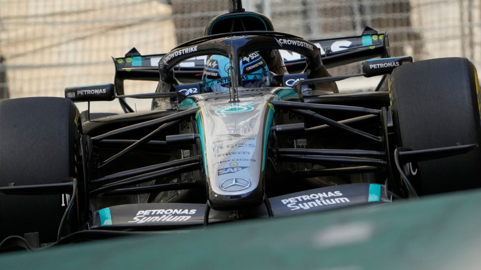 https://e0.365dm.com/26/09/1600x900/skysports-f1-george-russell_7361119.jpg?20260925134921