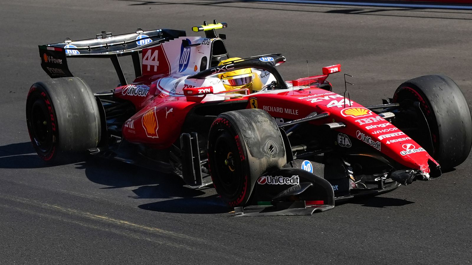 Antonelli lidera treino final em Madri; batida de Hamilton provoca caos