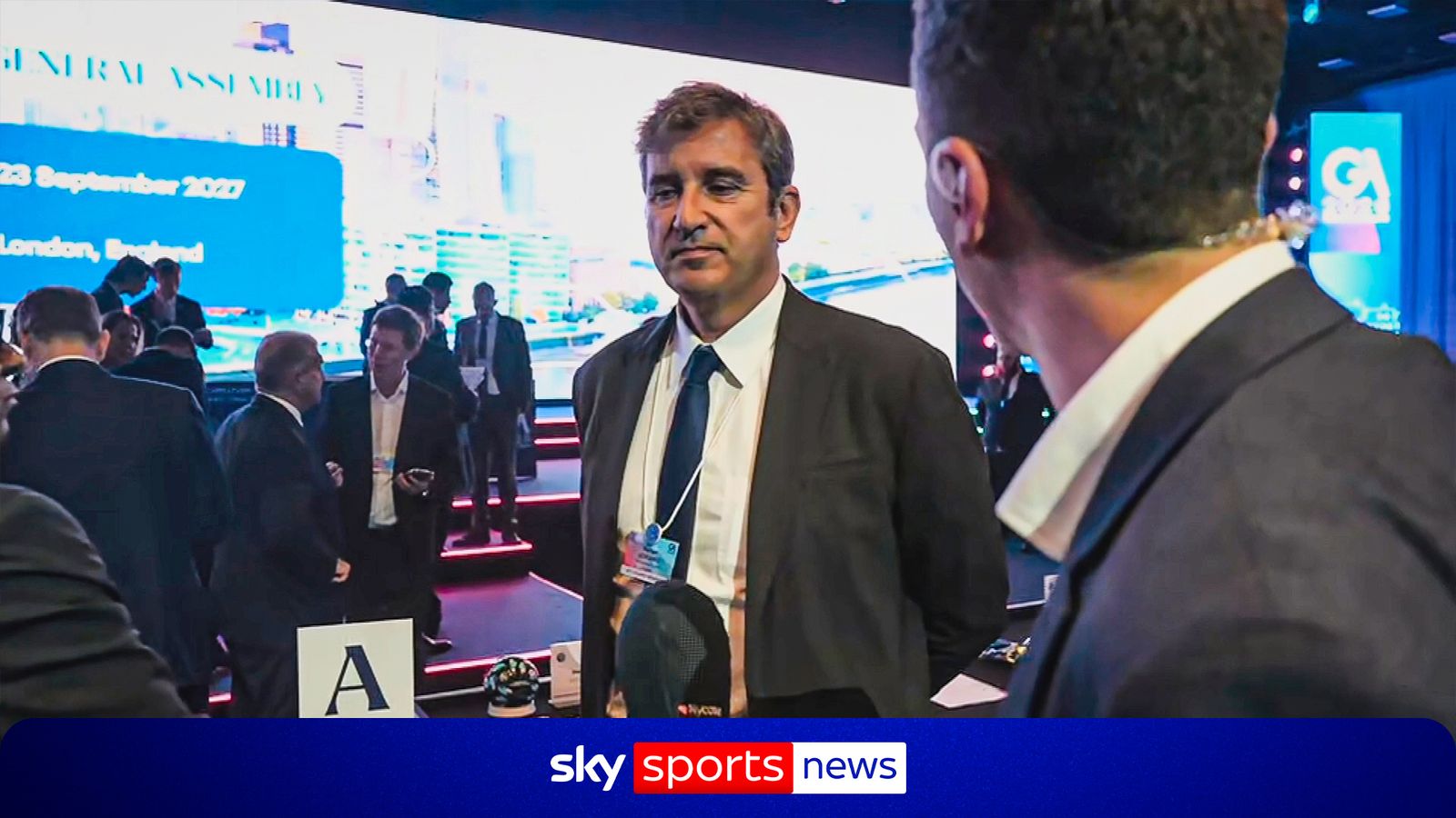 https://e0.365dm.com/26/09/1600x900/skysports-ferran-soriano-manchester_7364363.jpg?20260929175459