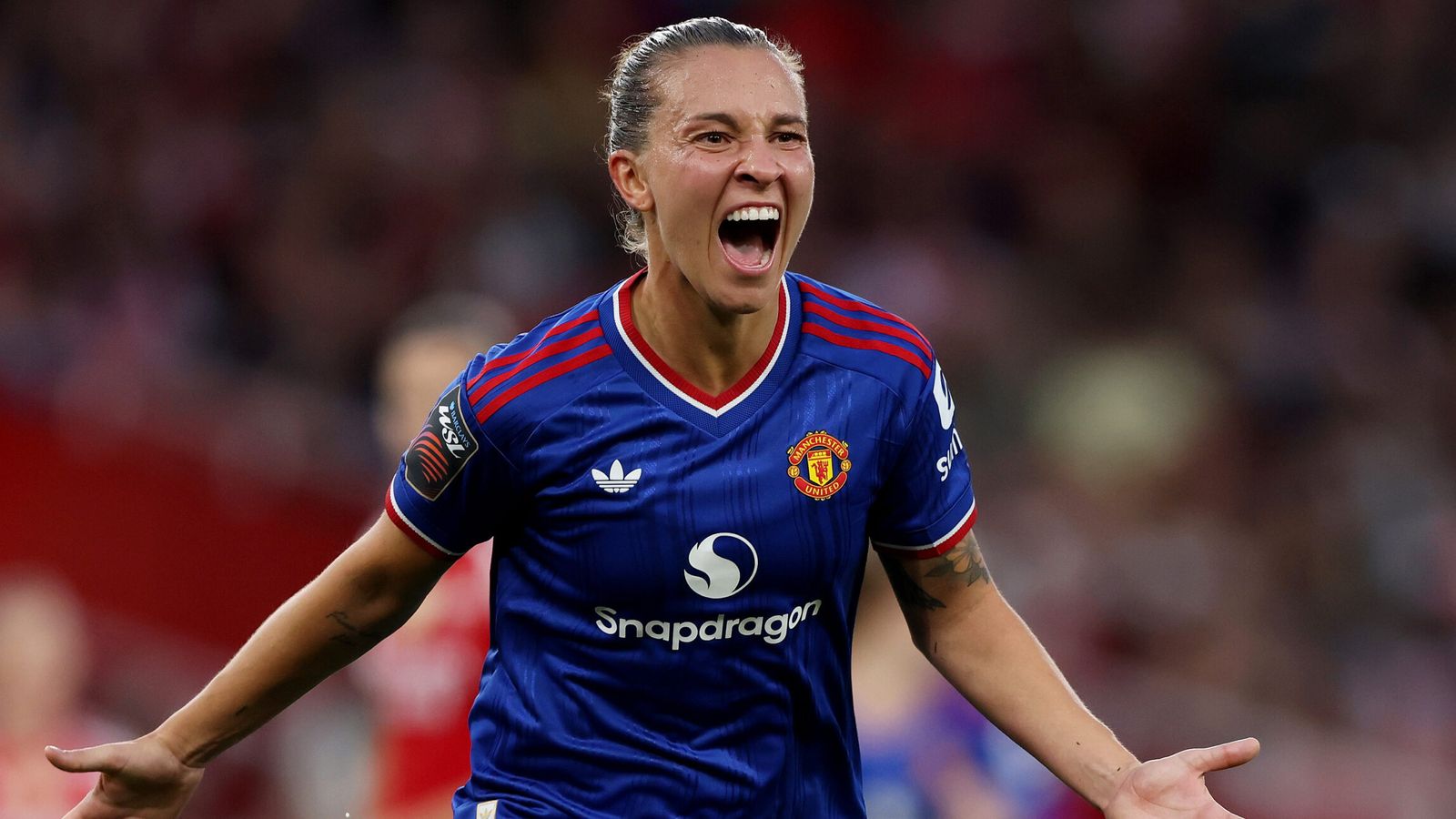 Man Utd denied first WSL win of season as Arsenal grab late equaliser