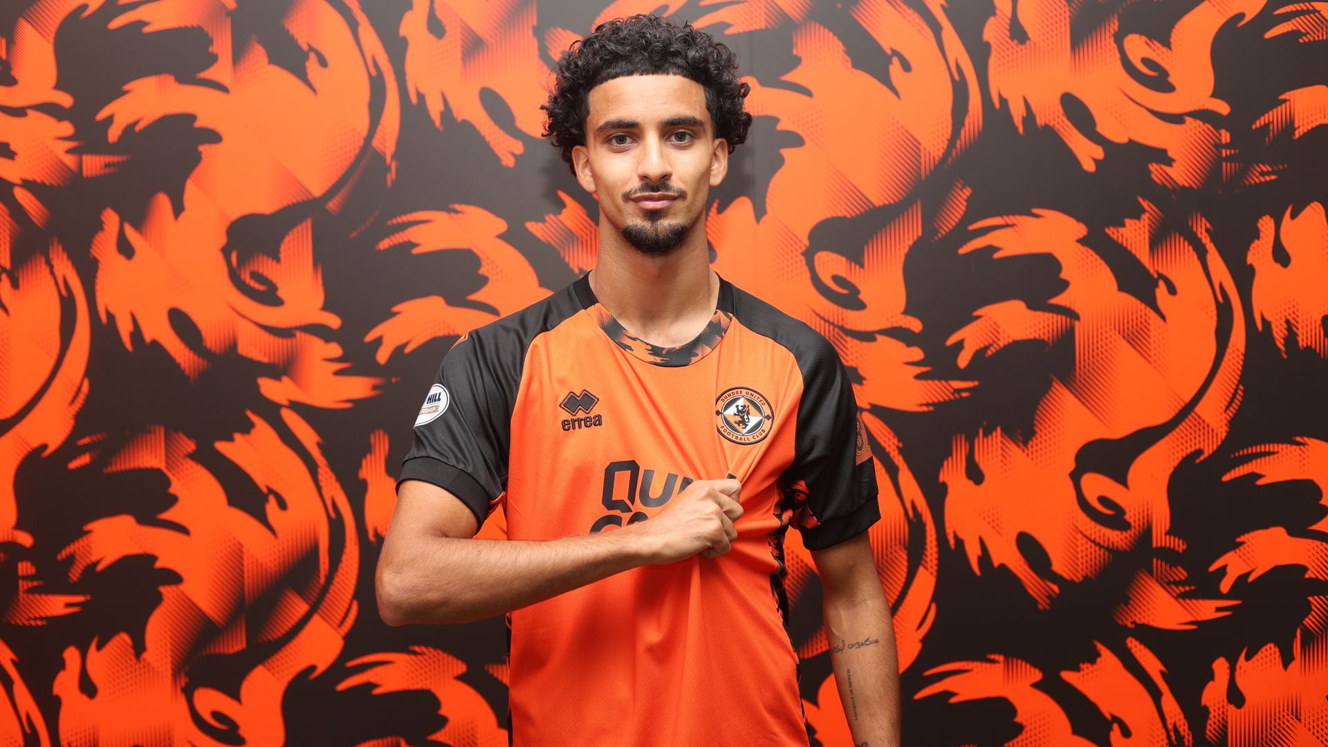 Scot Prem latest: Dundee Utd sign Iqbal as SEVEN clubs add Deadline Day signings