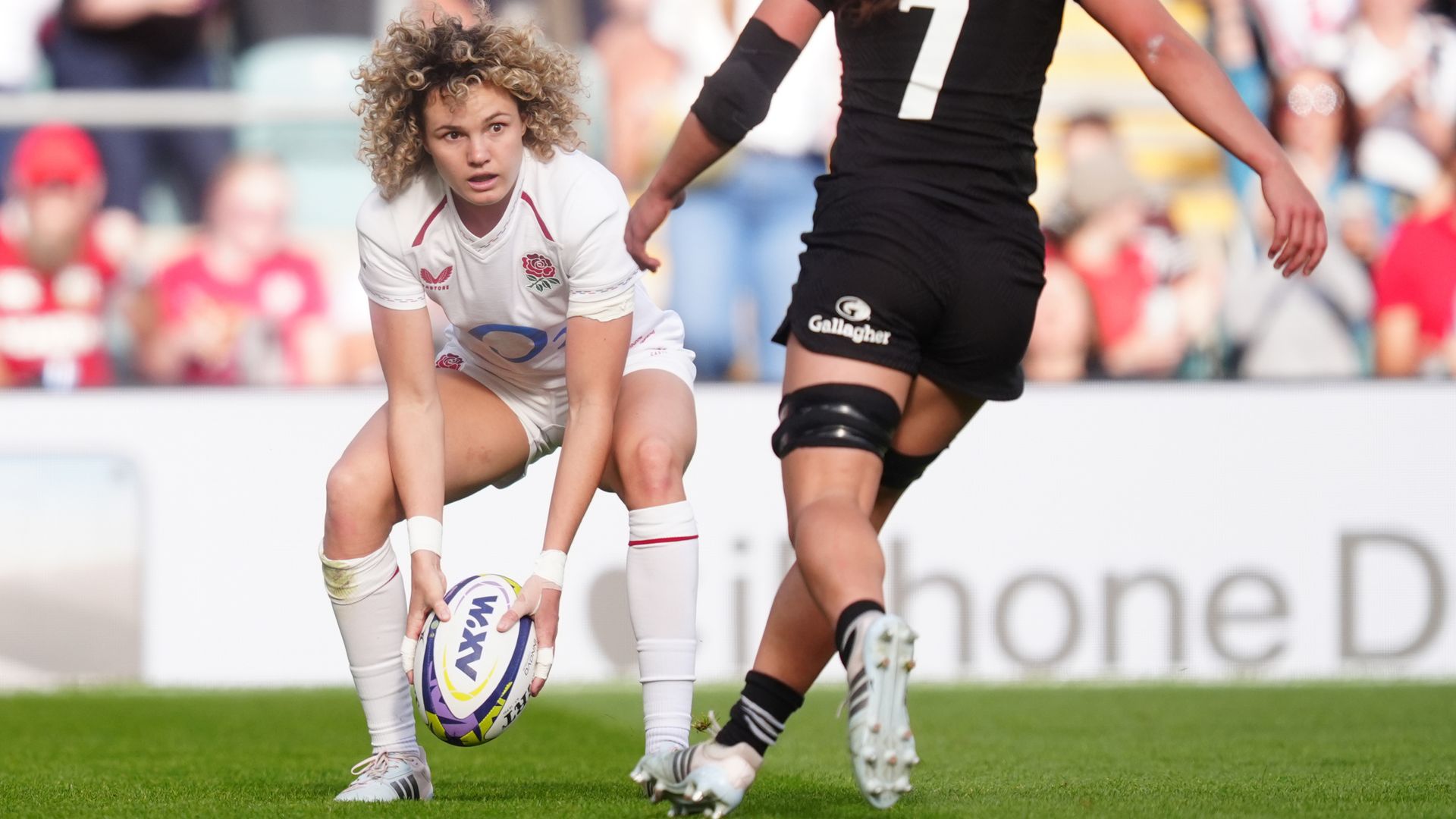Red Roses regain lead over New Zealand at Allianz Stadium LIVE!