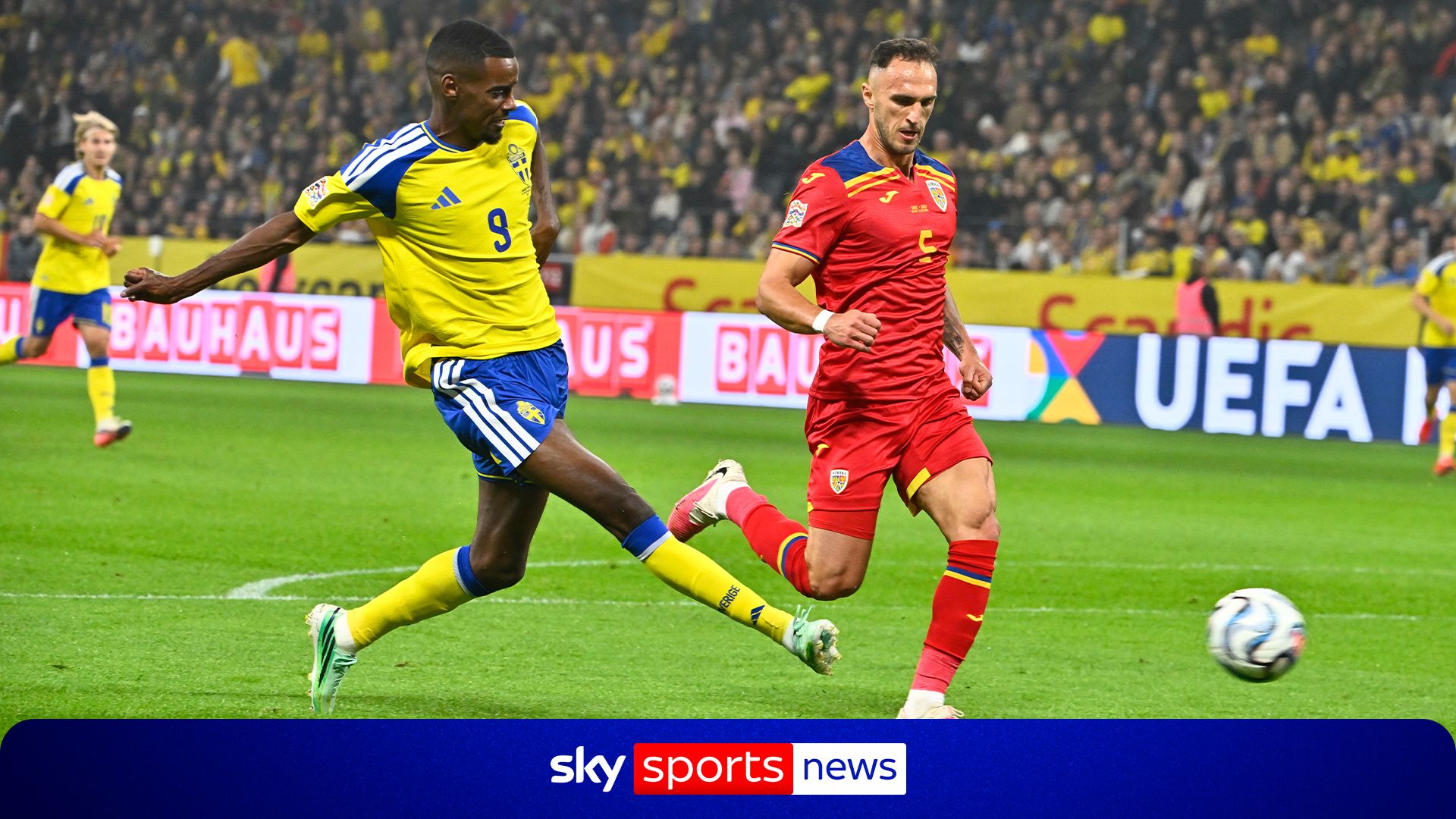 Potter confirms Isak suffered thigh injury
