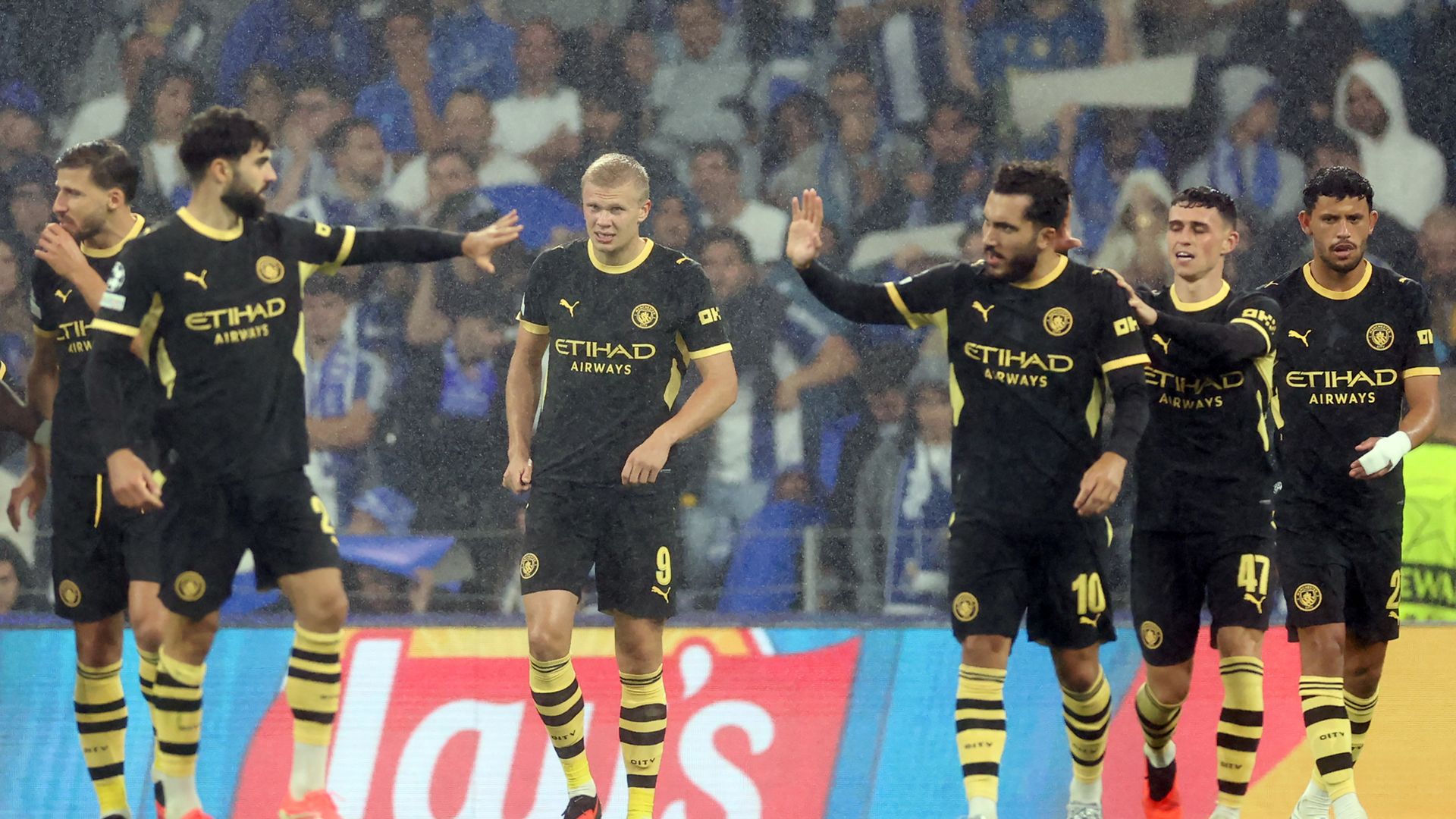 Man City winning but not convincing in Porto LIVE!