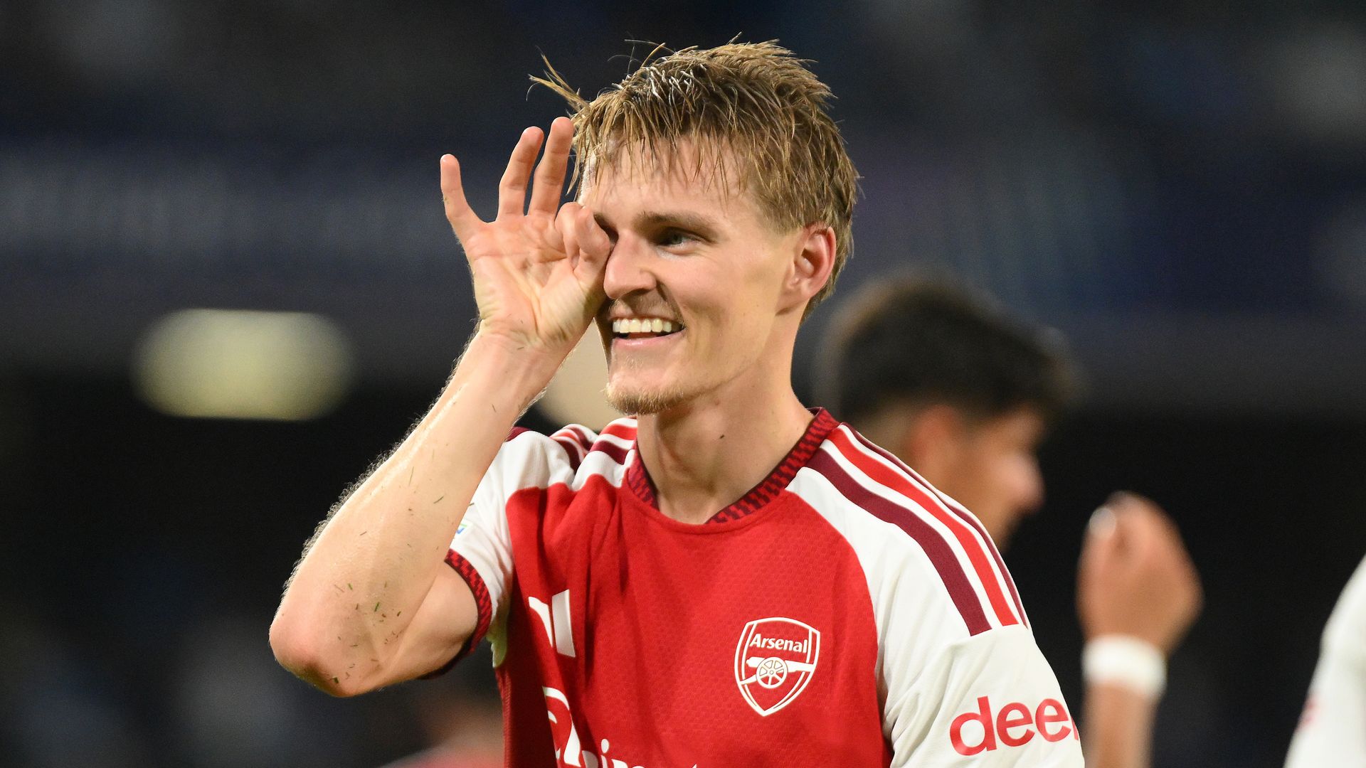 Odegaard makes breakthrough for Arsenal against Napoli LIVE!