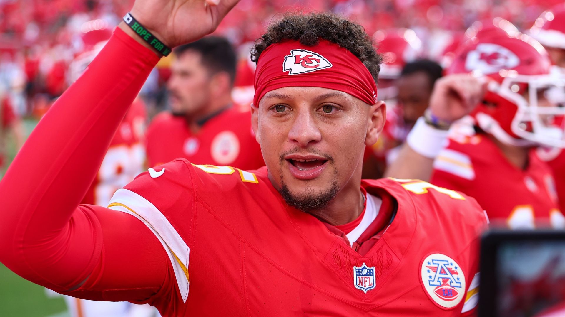 'Best in the league' Mahomes returns to lead Chiefs fightback