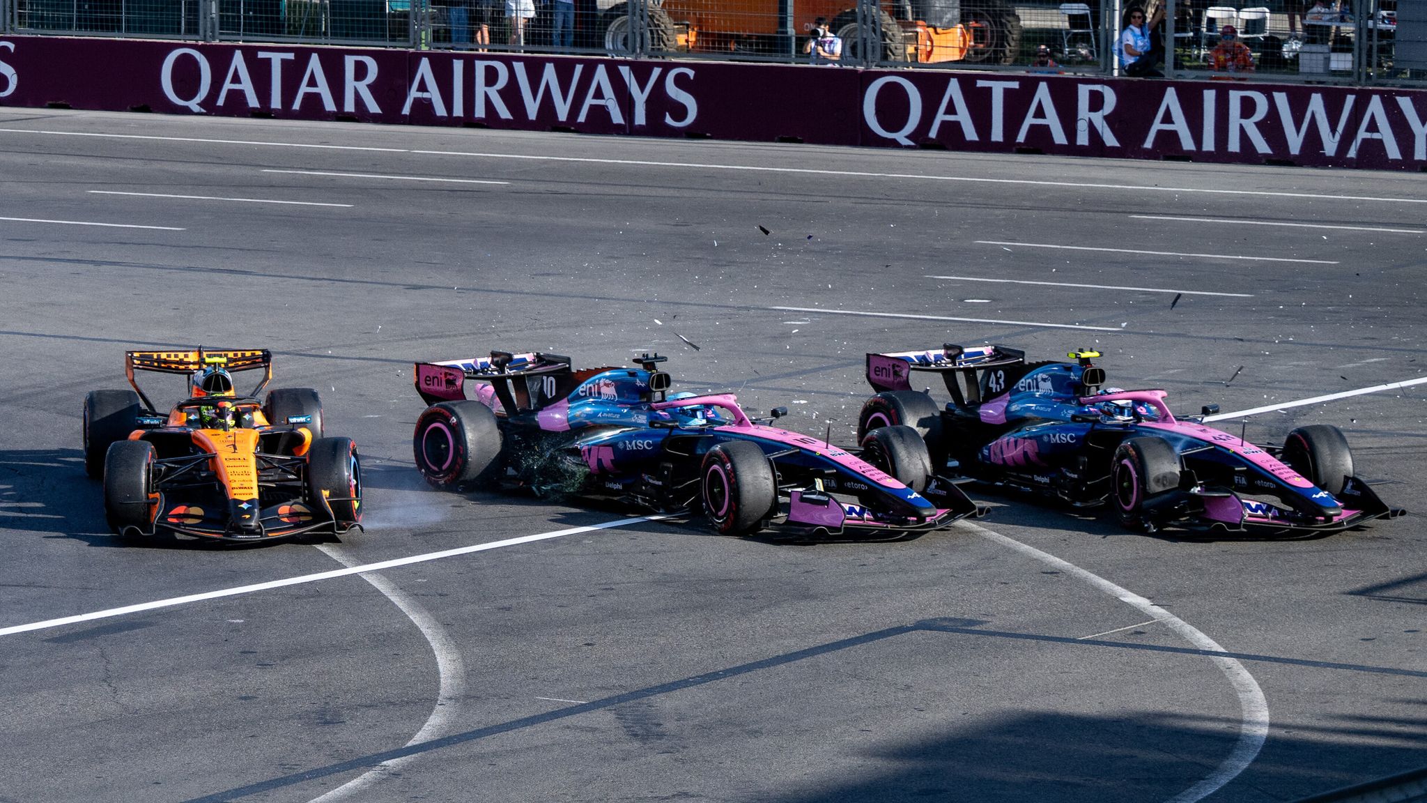 All three drivers retired with car damage
