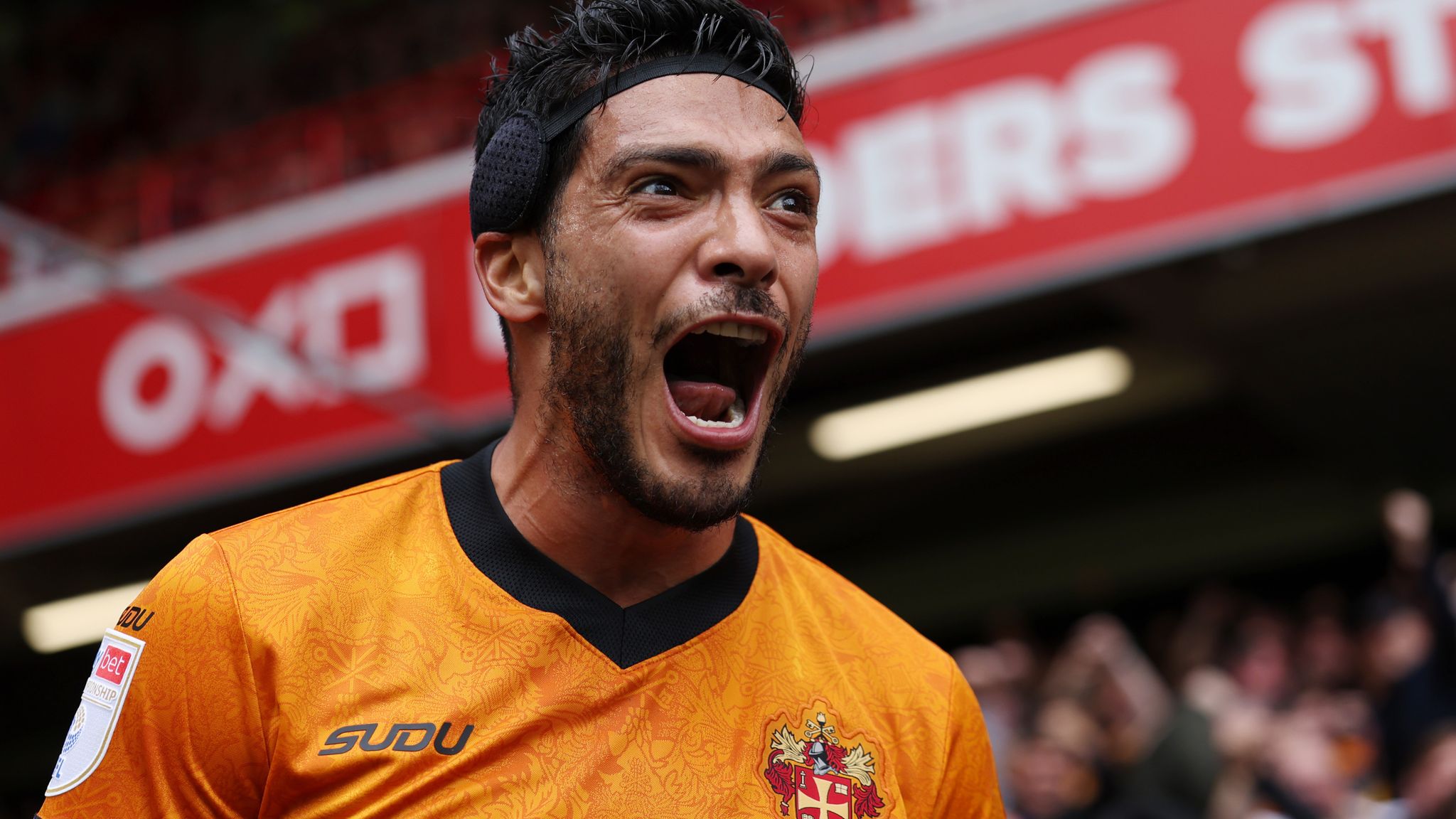 Wolves secure late victory over Sheffield United