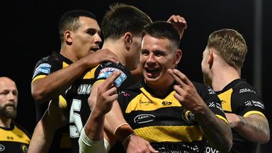 Jesse Dee was among the try scorers as York Knights saw off Super League basement-side Bradford Bulls