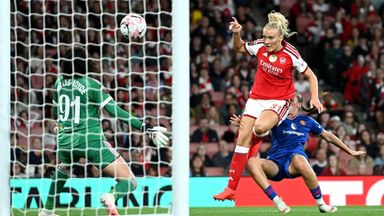 Smilla Holmberg scores a late equaliser for Arsenal against Manchester United