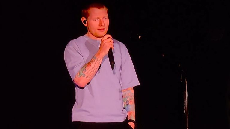 Ed Sheeran performs in Philadelphia for the first time since Macklemore was removed from US tour

