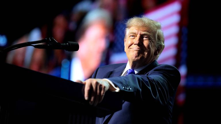 U.S. President Donald Trump reacts as he speaks at the Republican National Midterm Convention in Dallas, Texas, U.S., September 9, 2026. REUTERS/Evan Vucci