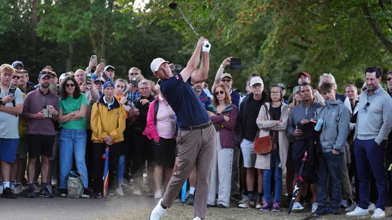 Adam Scott surged to tied-third on the leaderboard after posting a first round score of five under 