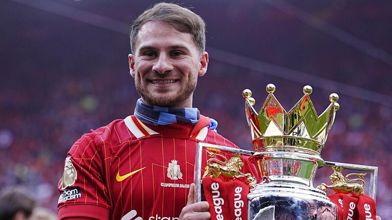 Mac Allister won the Premier League with Liverpool in 2024/25