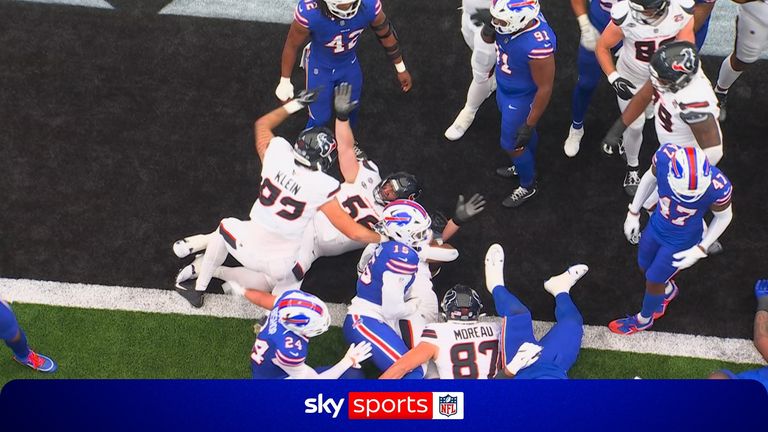 David Montgomery powered over as the Houston Texans went ahead against the Buffalo Bills in the first quarter.