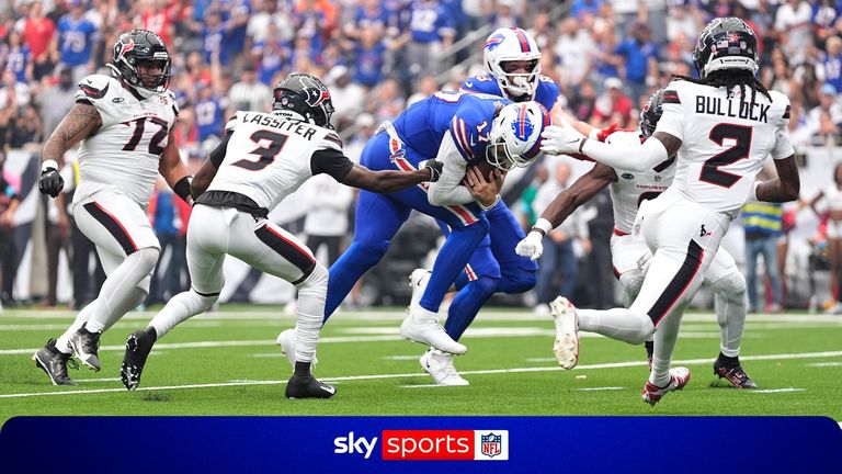 Buffalo quarterback Josh Allen completed a spectacular 21-yard touchdown as the Bills retook the lead against the Houston Texans.
